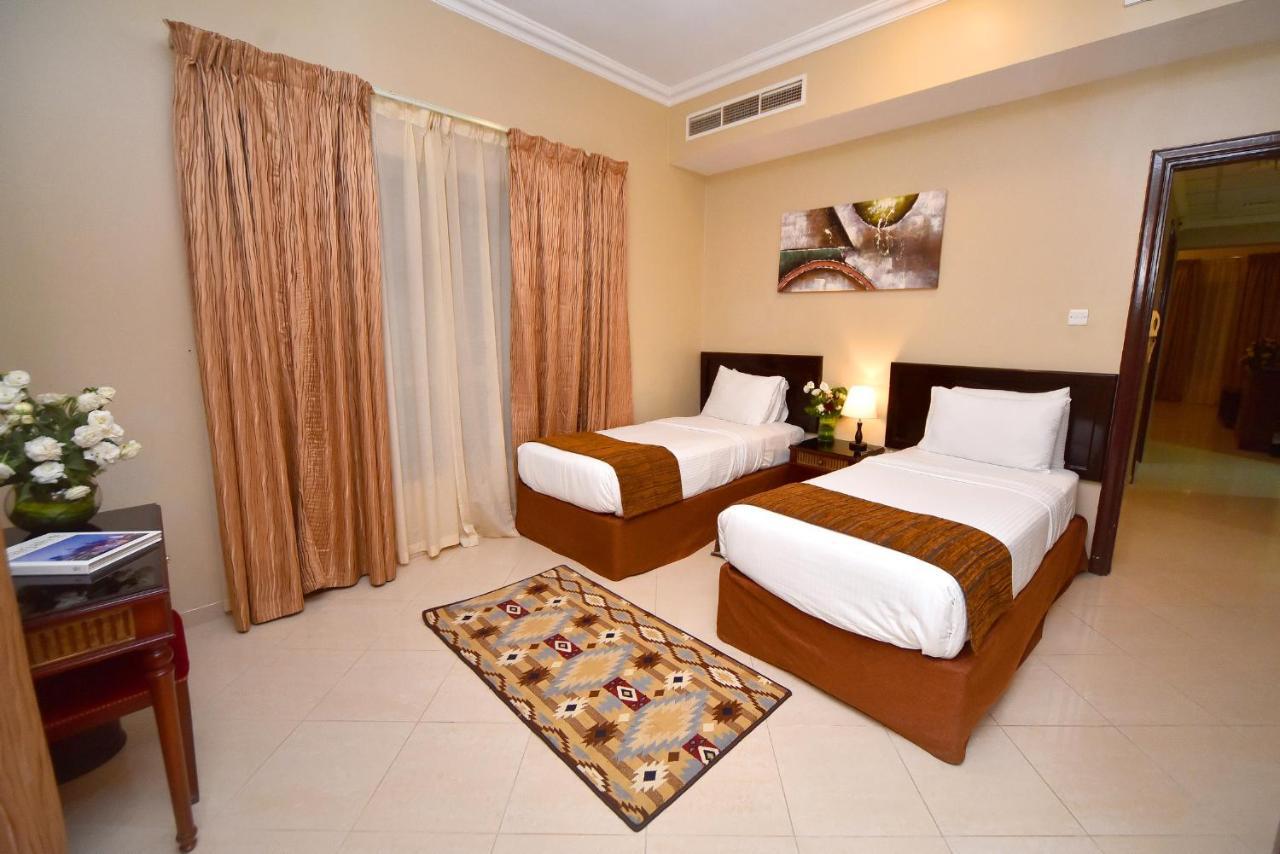 Emirates Stars Hotel Apartments Sharjah Exterior photo