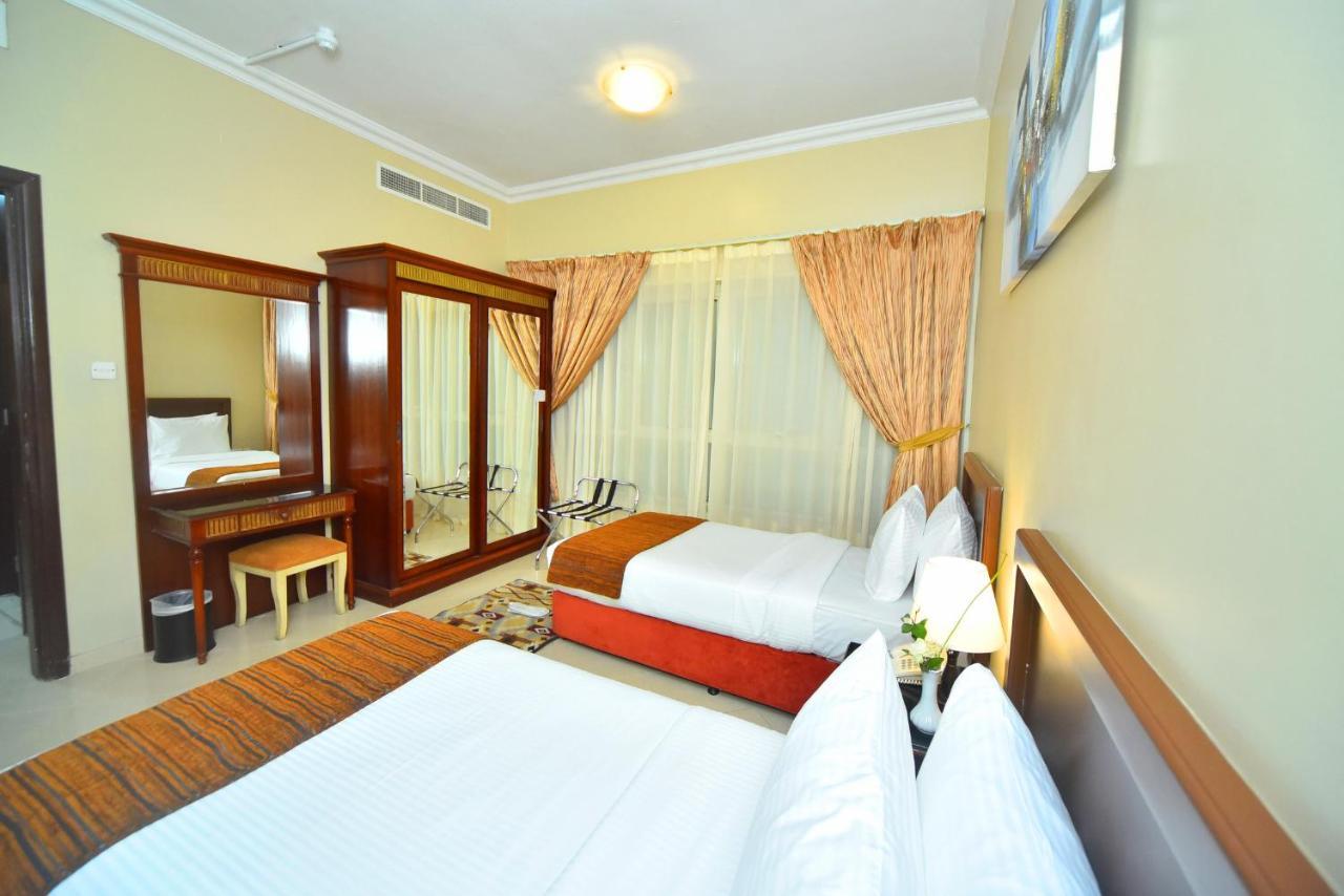 Emirates Stars Hotel Apartments Sharjah Exterior photo