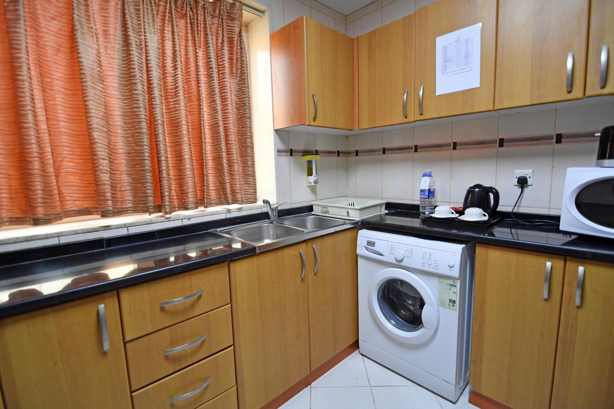 Emirates Stars Hotel Apartments Sharjah Exterior photo
