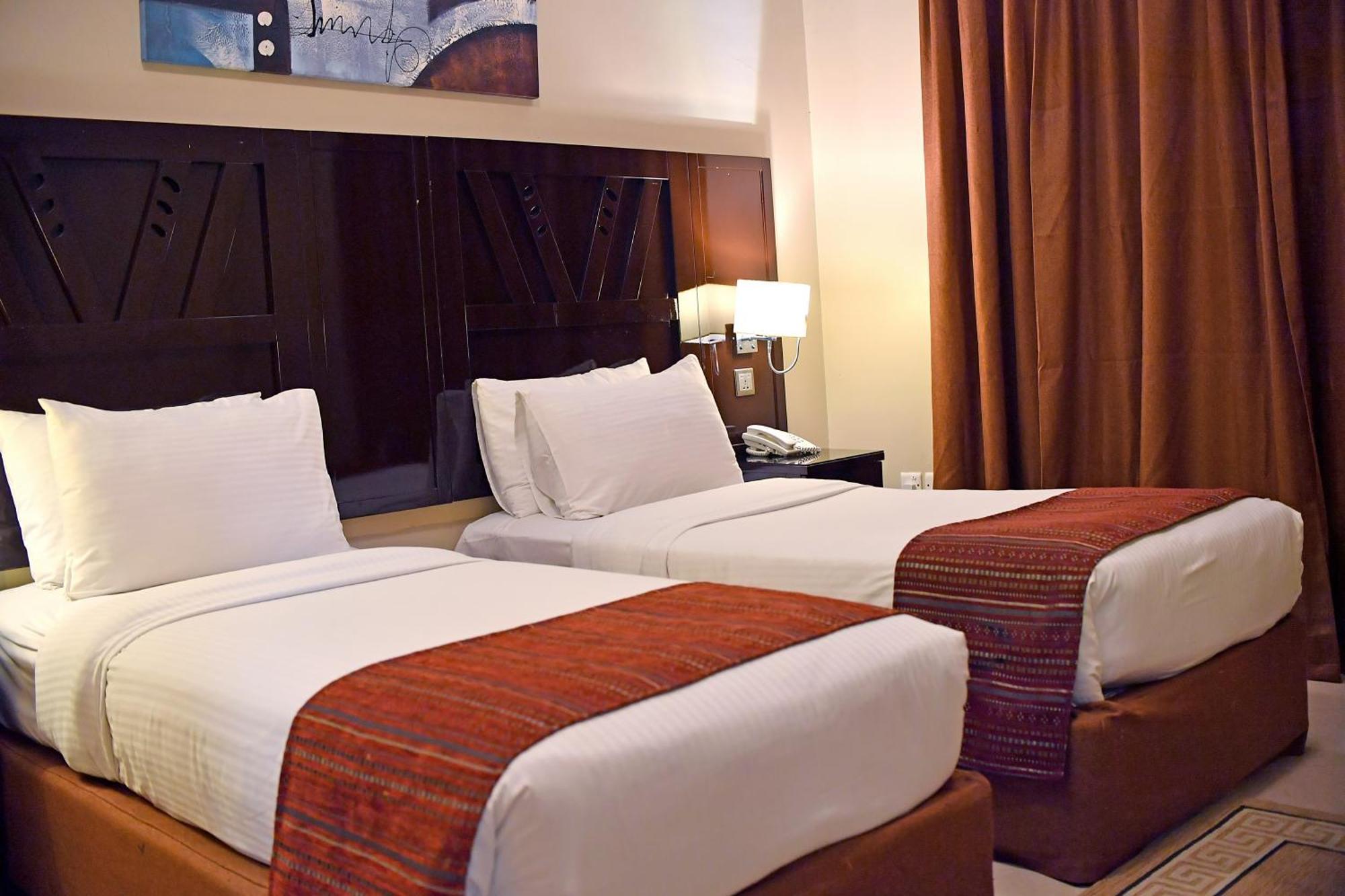 Emirates Stars Hotel Apartments Sharjah Exterior photo