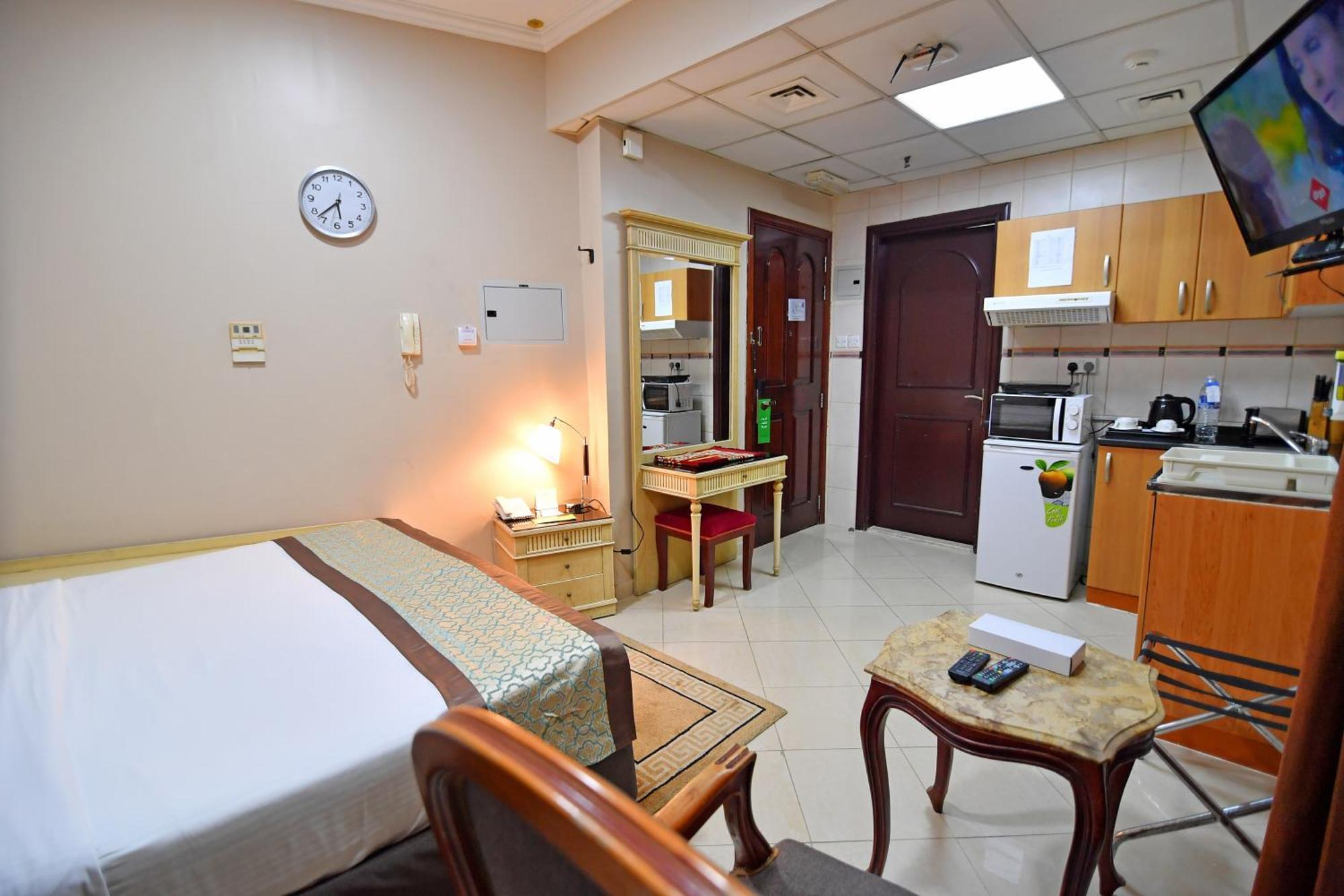Emirates Stars Hotel Apartments Sharjah Exterior photo