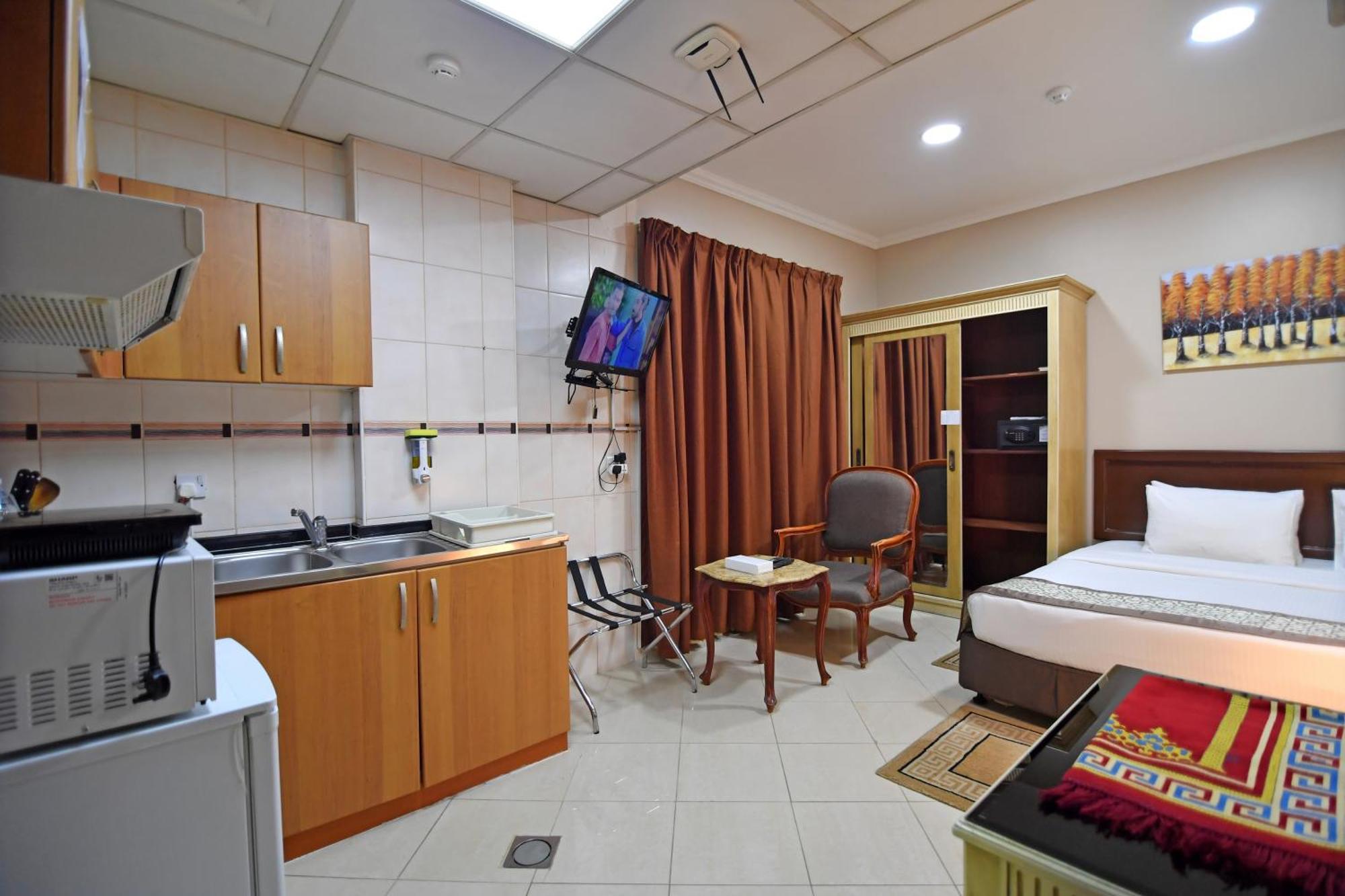 Emirates Stars Hotel Apartments Sharjah Exterior photo